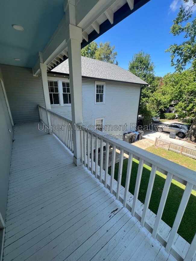 Building Photo - 1533 Lowerline St