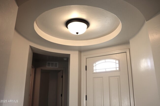 Building Photo - 1547 Middle Crk Ln