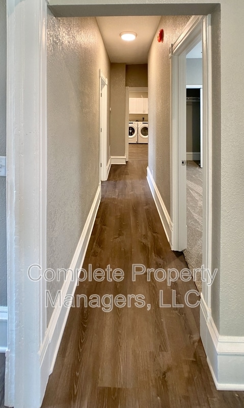 Building Photo - 258 S Pearl St