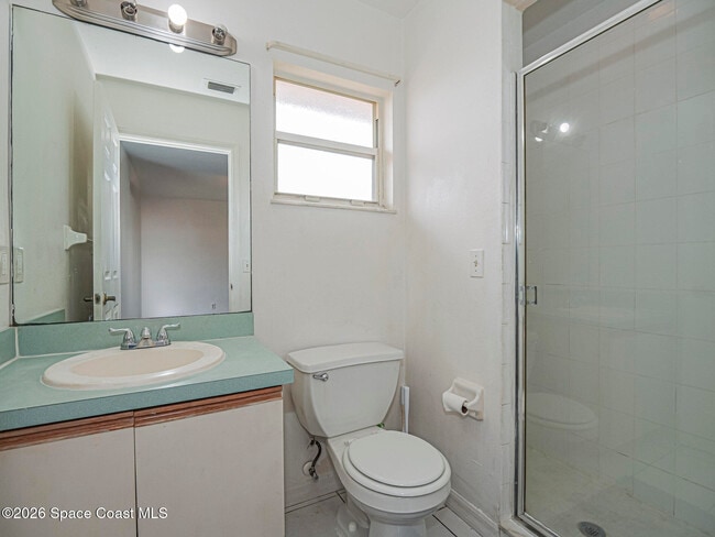 Building Photo - 483 Melrose Ln