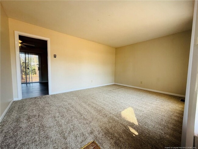 Building Photo - 257 Fawn Rd