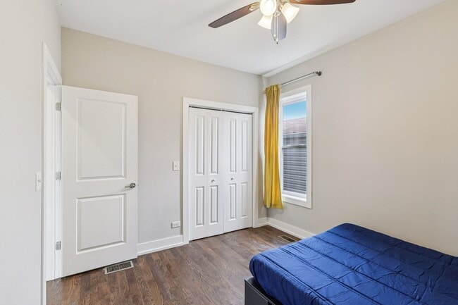 Building Photo - 3516 W Hirsch St