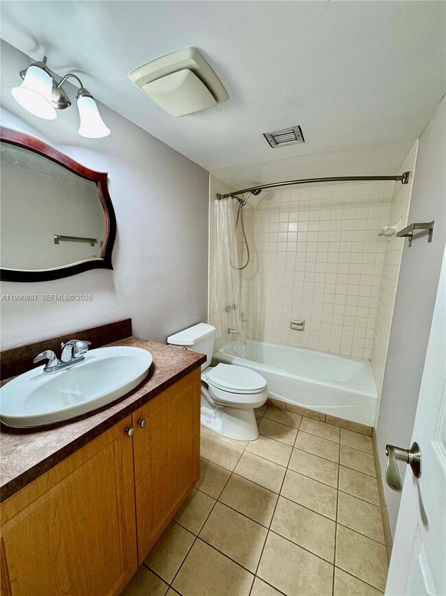 Building Photo - 3610 SW 114th Ave