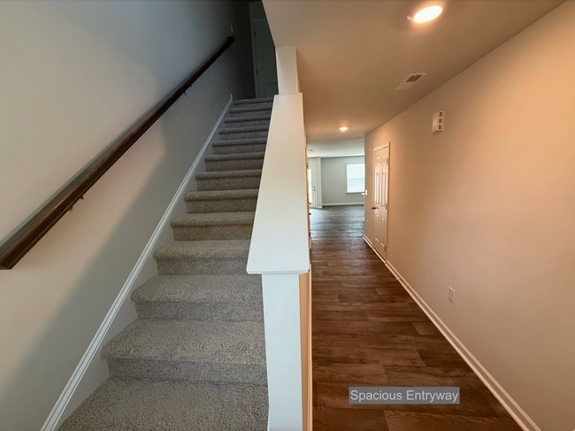 Building Photo - 313 Cherry Laurel Dr