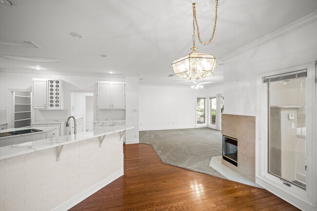 Building Photo - 601 Willow Point Ct