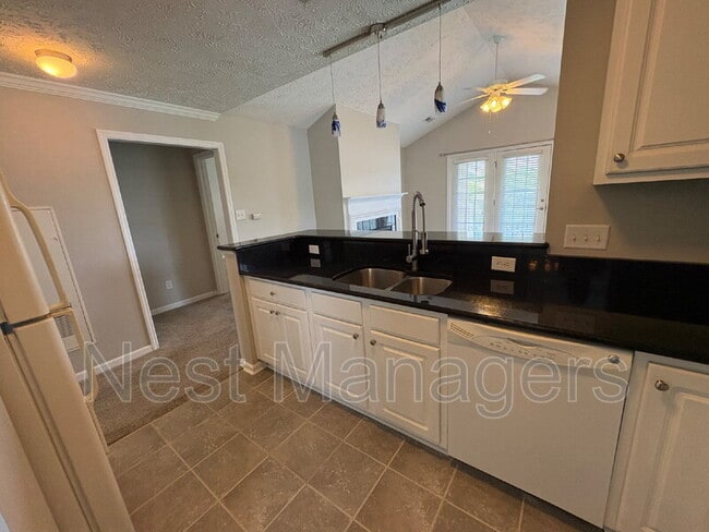 Building Photo - 3330 Harbour Pointe Pl