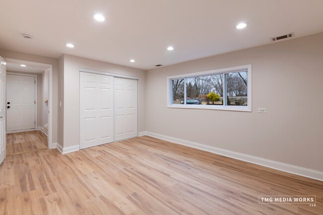 Building Photo - 24331 Davids Ct