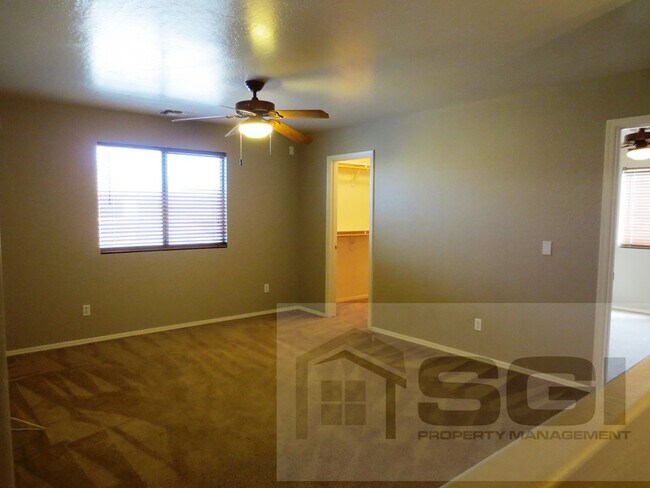 Building Photo - 3511 W Thurman Dr