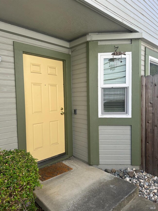 Building Photo - 596 Buckskin Pl