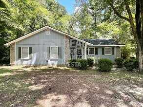 Building Photo - 932 S Confederate Dr