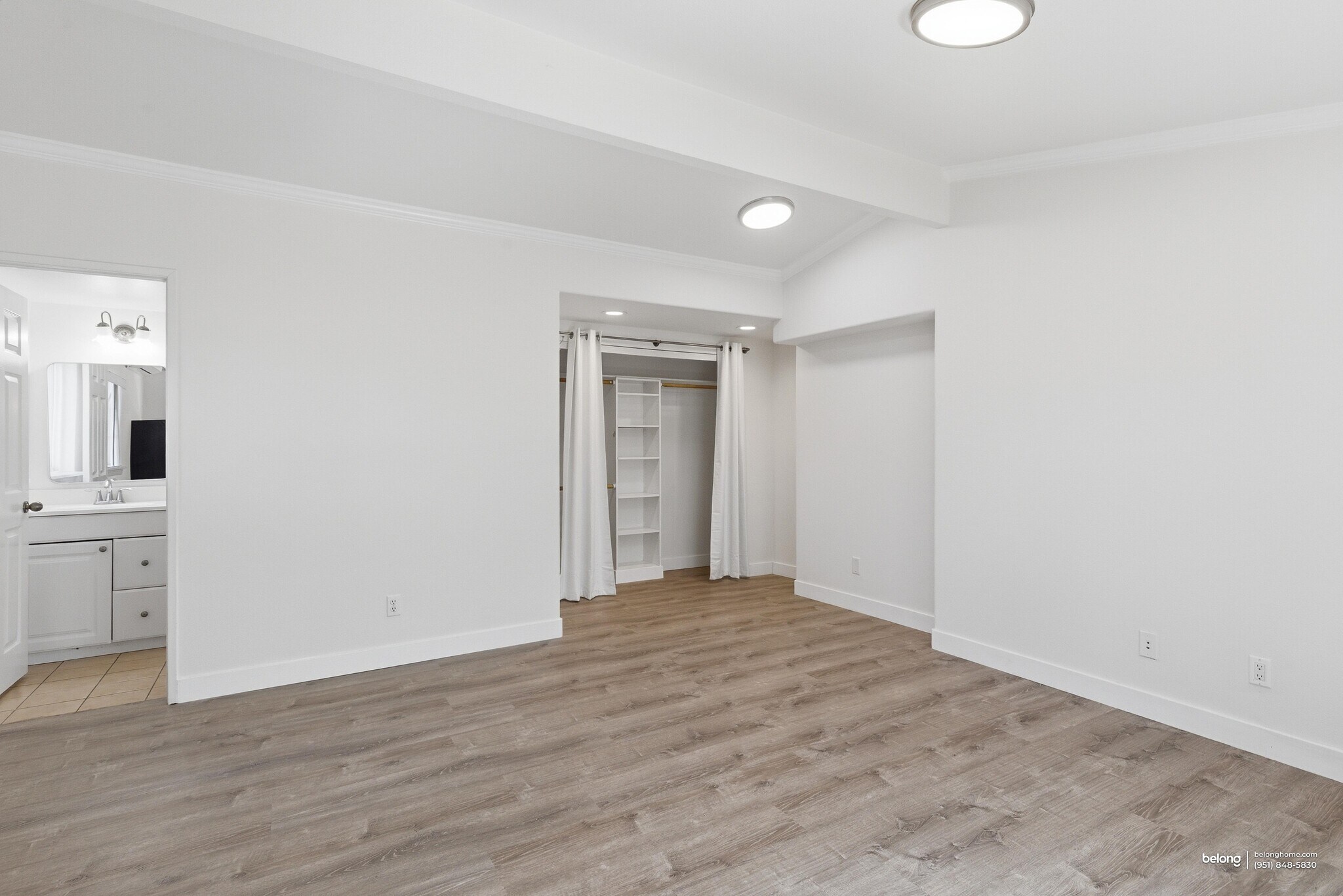 Building Photo - 8894 Indiana Ave