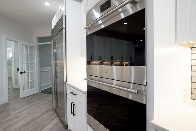 Building Photo - Pete’s Mountain Estate with Mountain Views