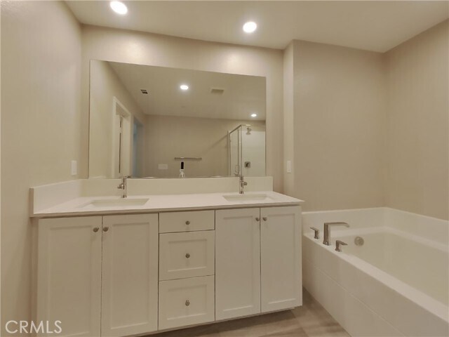 Building Photo - 31720 Willowood Way