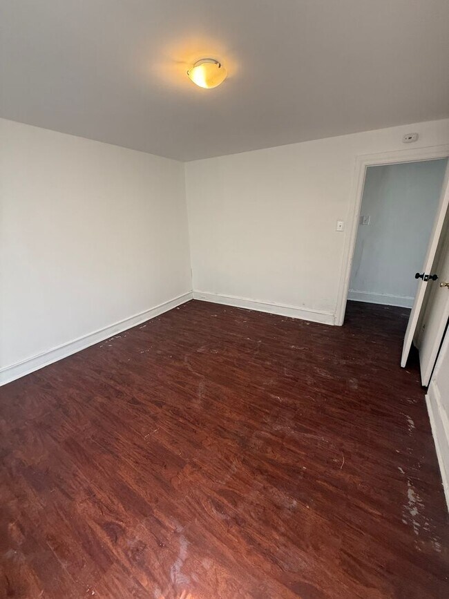 Building Photo - 6515 Rising Sun Ave