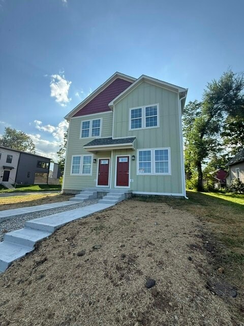 Building Photo - 2702 Winthrop Ave