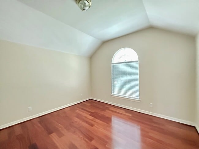 Building Photo - 4707 Gladesdale Park Ln