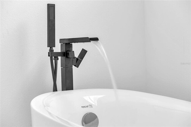 Building Photo - 17135 SW 41st Ct