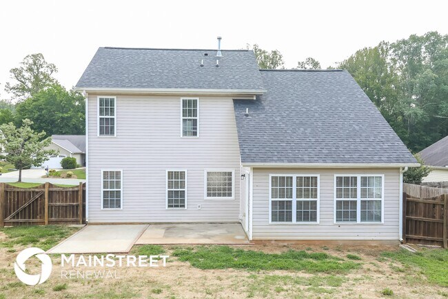 Building Photo - 604 Walnut Crossing Dr