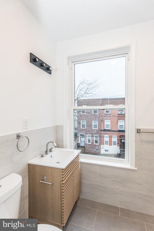 Building Photo - 315 N Preston St