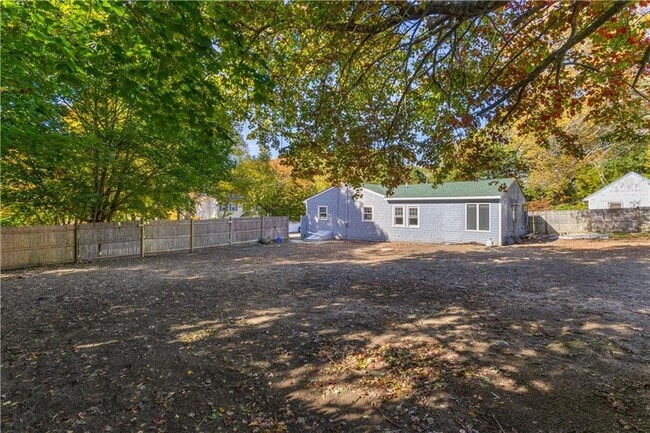 Building Photo - 400 Schooner Ave