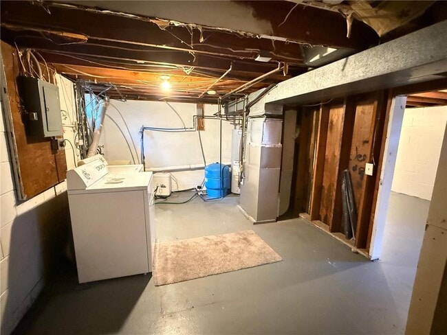 Building Photo - 415 Belle Aire Dr