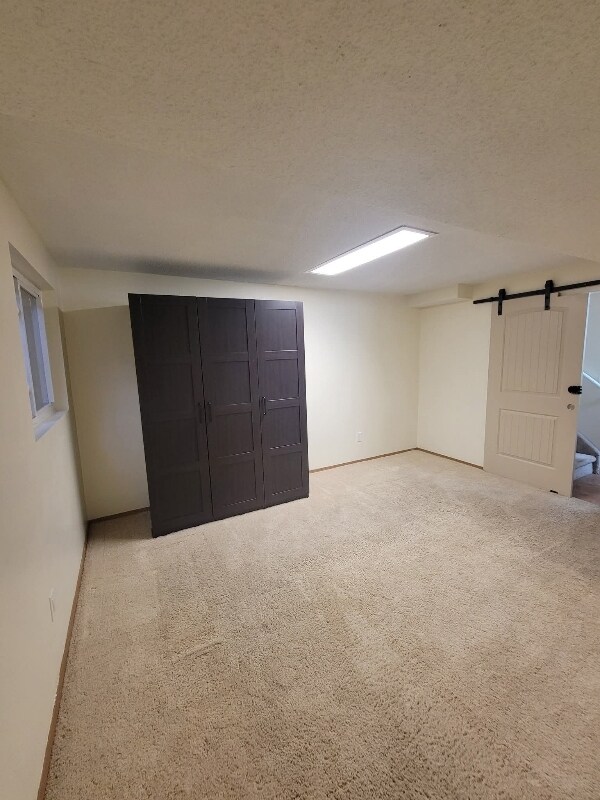 Building Photo - 3449 Queen Anne Way