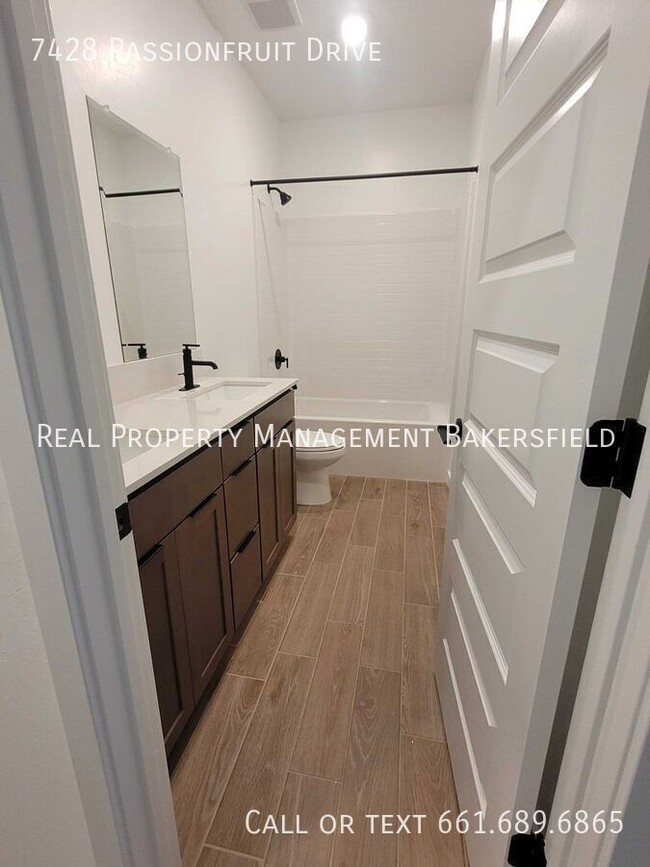 Building Photo - 7428 Passionfruit Dr