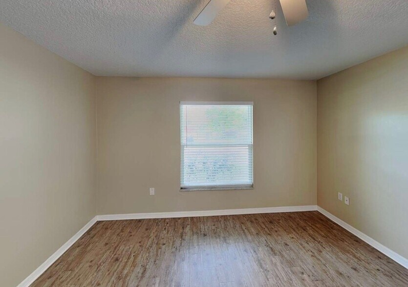 Building Photo - 8141 Caraway Dr