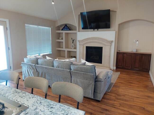 Building Photo - 14021 Highweed Dr
