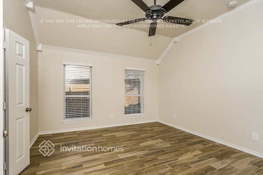 Building Photo - 8081 Durham Dr