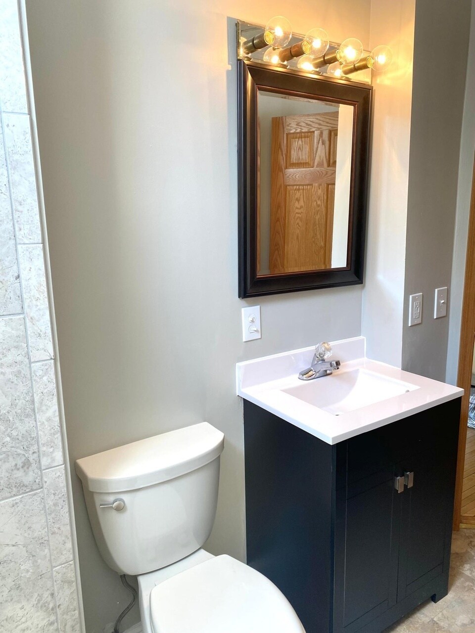 Building Photo - 305 8th Ave S