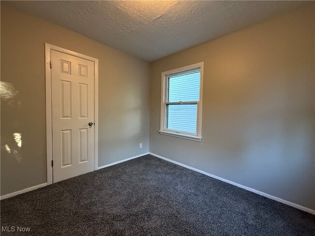 Building Photo - 4468 E 156th St