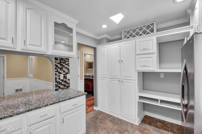 Building Photo - 7405 Ridan Way