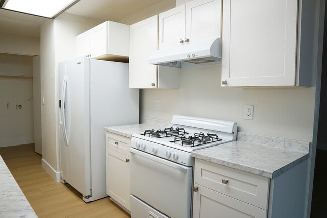 Building Photo - 51815 Avenida Martinez