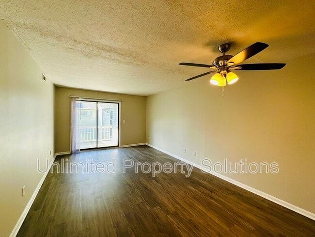 Building Photo - 215 Sunn Aire Ct