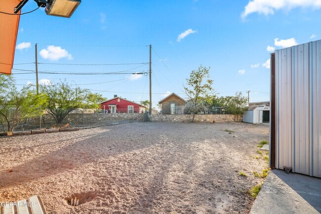 Building Photo - 13475 Sunset Hills Dr