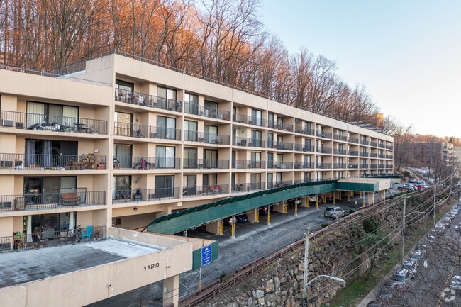 Primary Photo - The River Hill Condominium