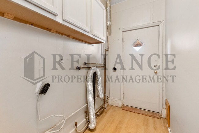 Building Photo - 2903 W Douglas Ave