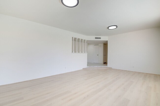 Building Photo - Spacious 4BR Tempe Home with Private Pool Near ASU