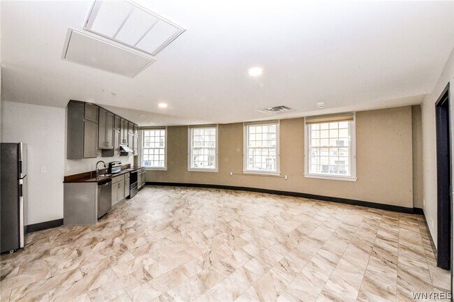 Building Photo - 40 North St