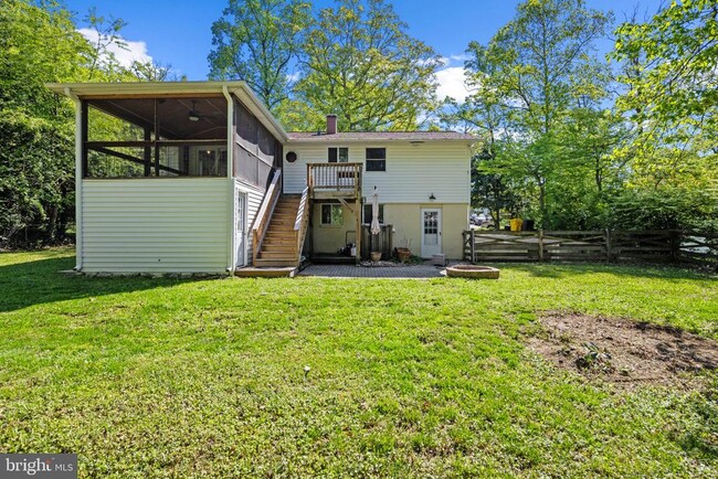 Building Photo - 328 Edgemere Dr