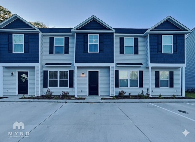 Building Photo - 15 Cardinal Ct