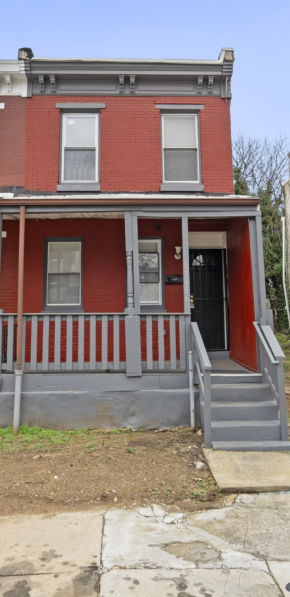 Building Photo - 3856 Olive St