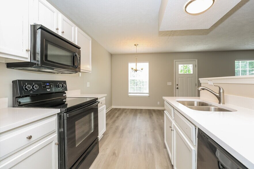 Building Photo - 247B Indian Park Dr