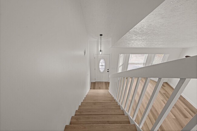 Building Photo - 505 Carrie Ln