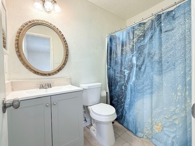 Building Photo - 5711 Longforest Dr