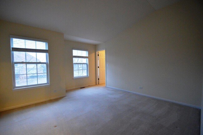 Building Photo - 8095 Boulder Ct