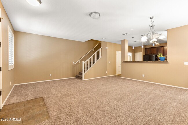 Building Photo - 10039 E Isabella Ave