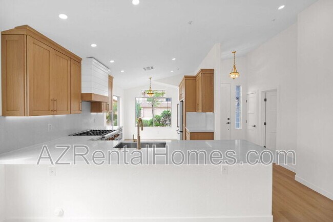 Building Photo - 10431 E Morning Star Dr