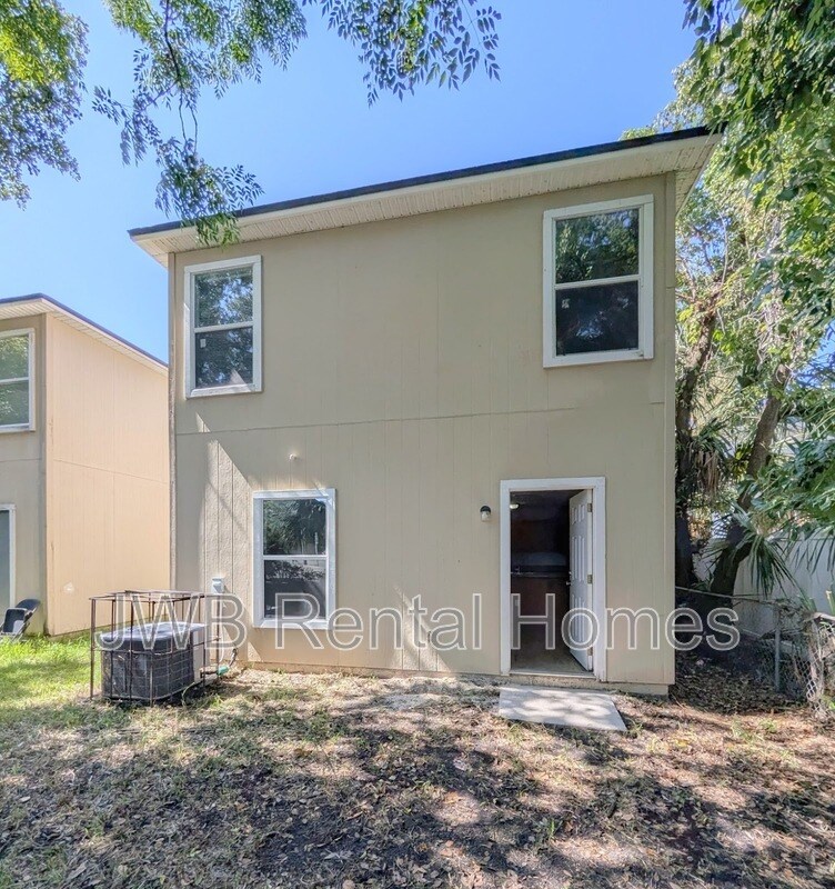Building Photo - 2211 Faws St